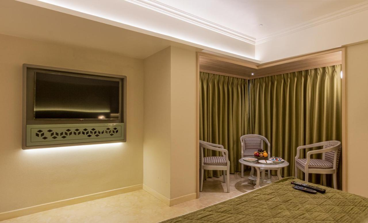 The Paradise By Tunga Mumbai Exterior photo